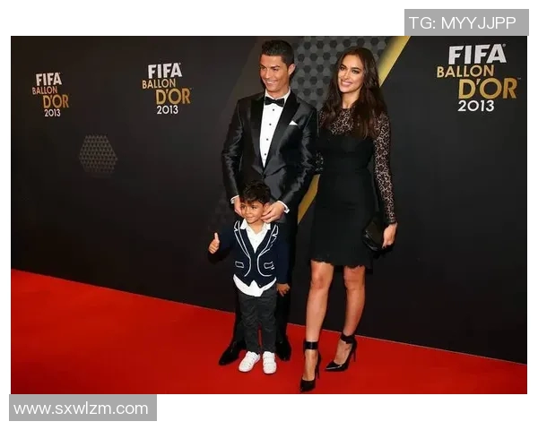 足球明星和他帅气的儿子