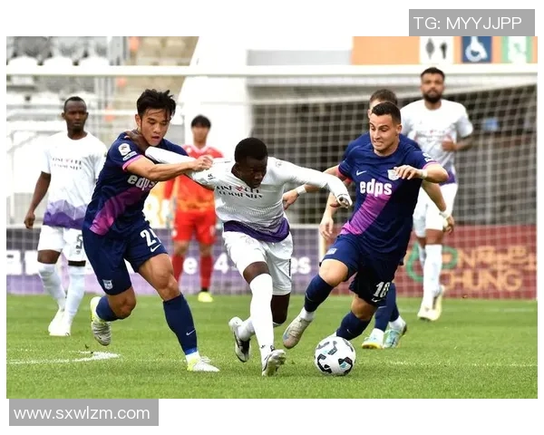 香港足球明星队在贵阳精彩演出引发球迷热情共鸣