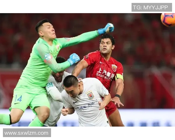 2016年鲁能与上港激战回顾：一场决定命运的精彩对决