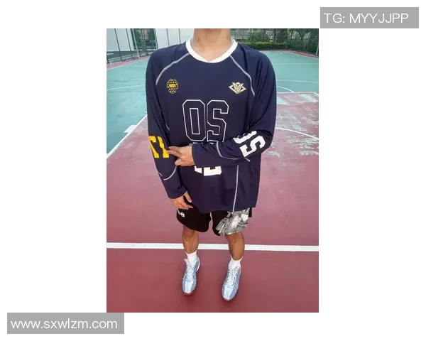 篮球服明星同款时尚潮流解析让你轻松穿出明星范儿
